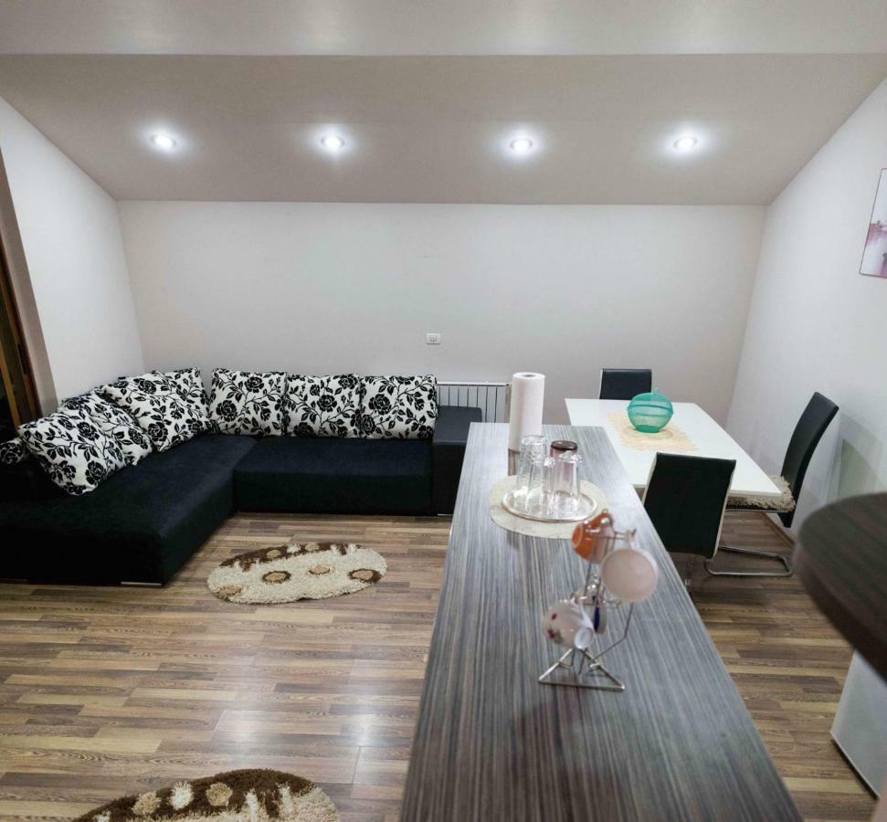 Appartement Penthouse De Lux à Oradea Extérieur photo